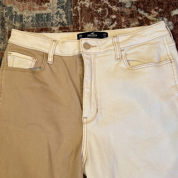 Hollister Dual Tone Ultra High-Rise Mom Jean Size 13R - Picture 3 of 5